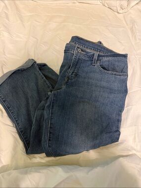 Classic Levi’s Women's Blue Denim Jeans
